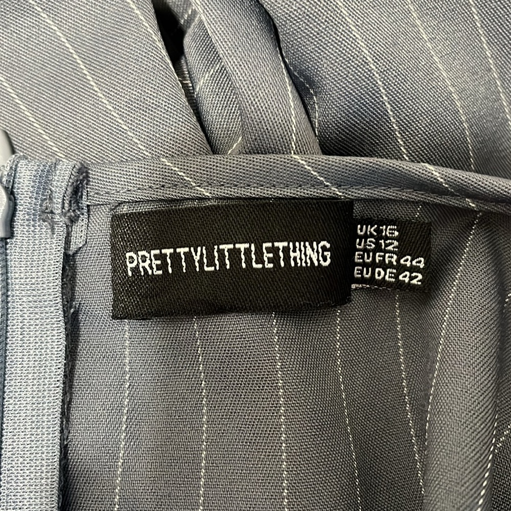 PrettyLittleThing Dress - Picture 6 of 15